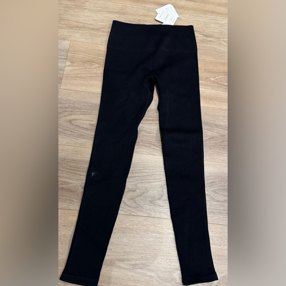 Brand new- Fabletics Black Ribbed Leggings